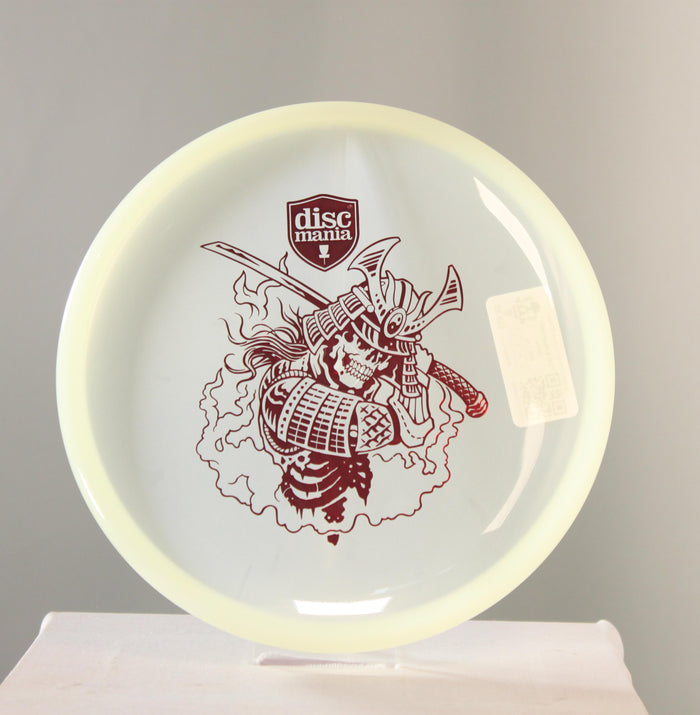 Discmania Active Premium Glow Shogun Putter