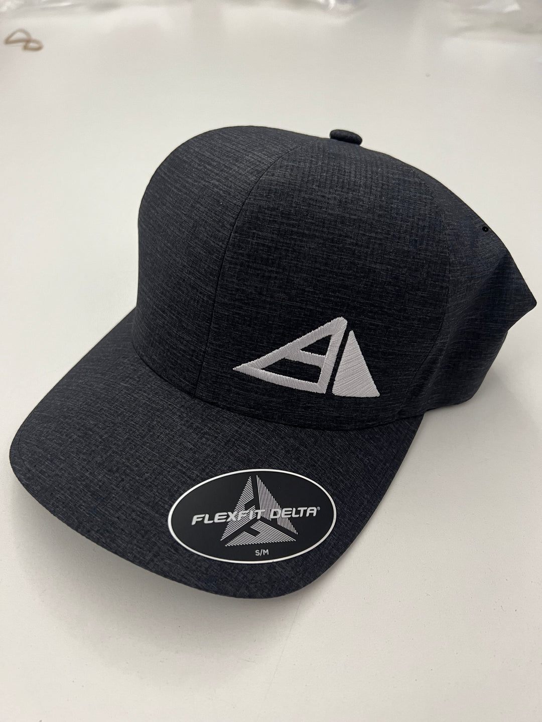 Axiom Flexfit Delta Carbon Hat Dark Grey