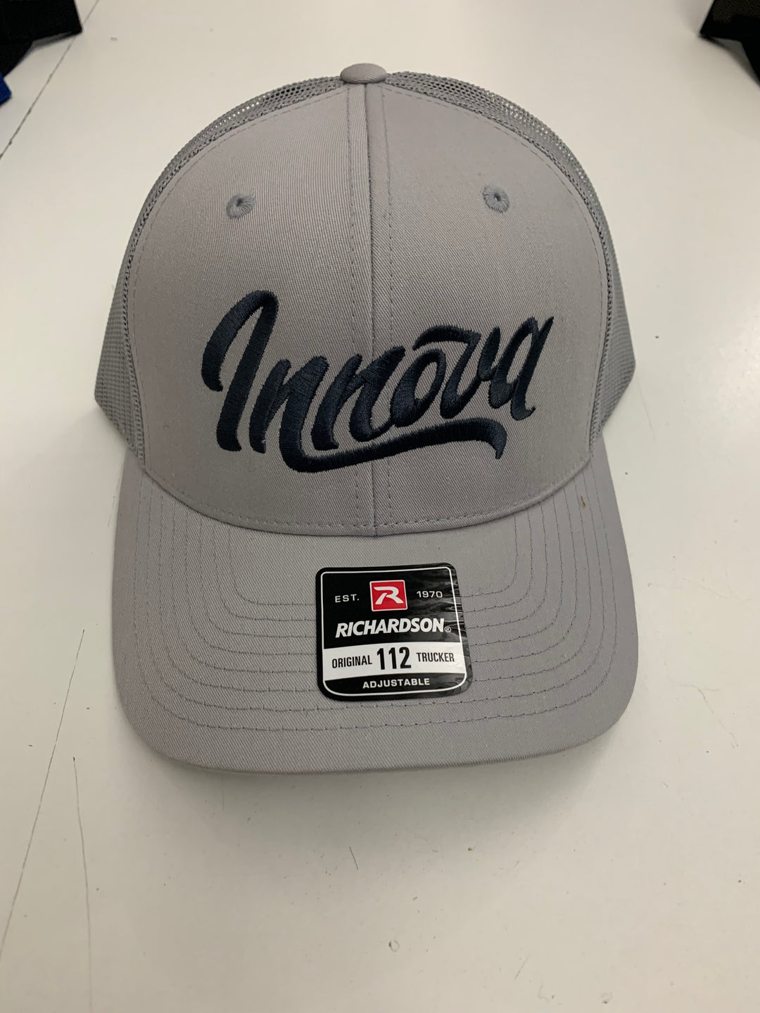 Innova Flow Mid-Pro Snapback Trucker Hat
