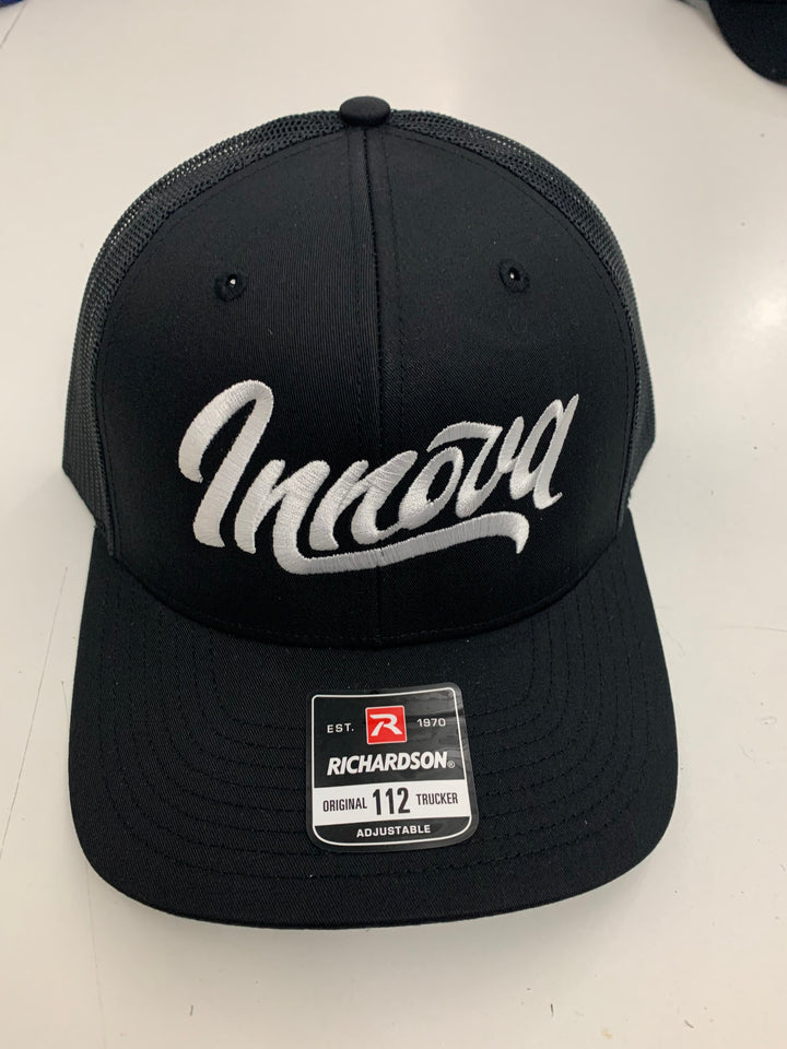 Innova Flow Mid-Pro Snapback Trucker Hat