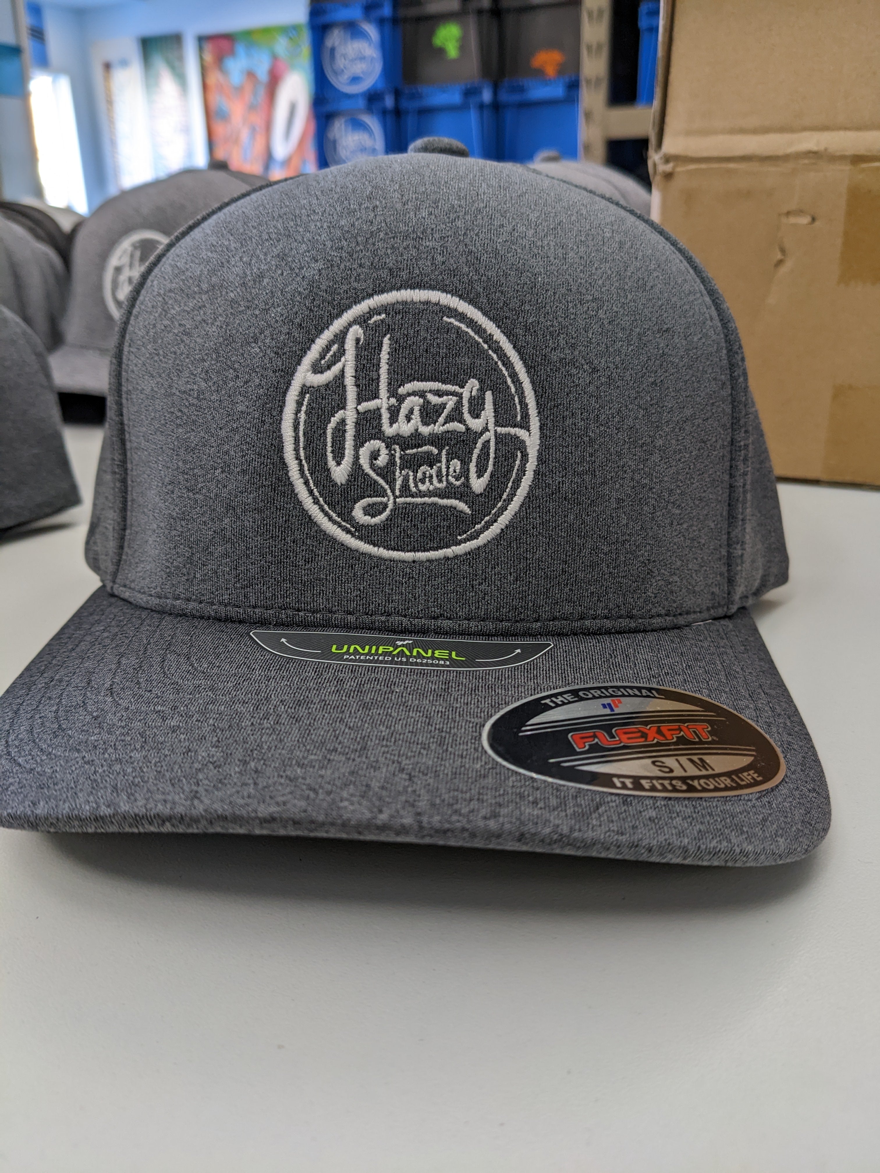 Hazy Shade Unipanel Flexfit Hat Melange Dark Grey Center Round
